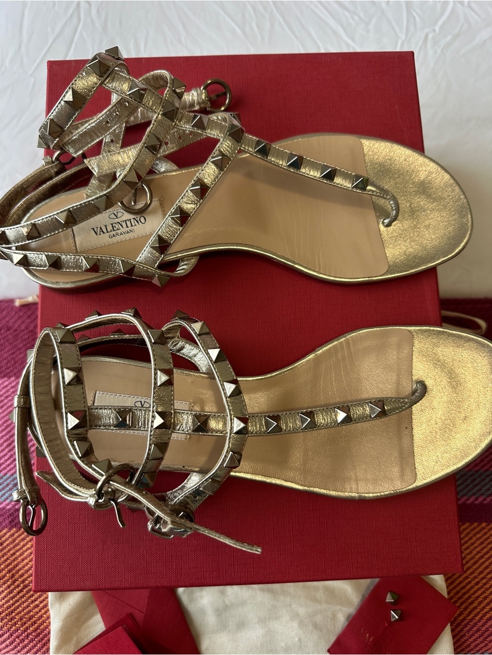 Valentino Garavani Metallic Gold Rockstud T-Strap Flat Sandals - Picture 2 of 5